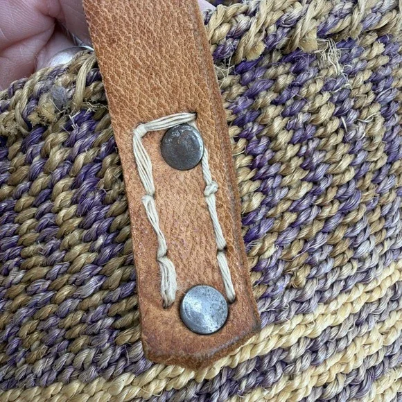 Vtg Woven Sisal Market Tote Bucket Leather Straps Beach Bag Ethnic Boho African - Picture 10 of 13